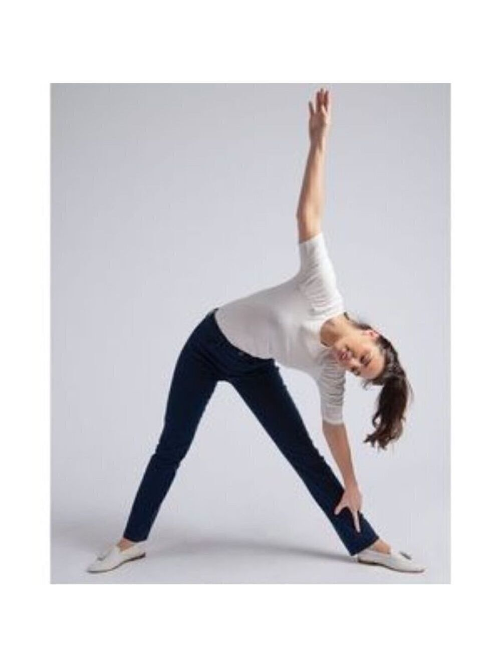 Betabrand Straight-Leg | 4-Pocket Pull On Yoga Denim Pant Medium, Short Petite - Picture 13 of 13